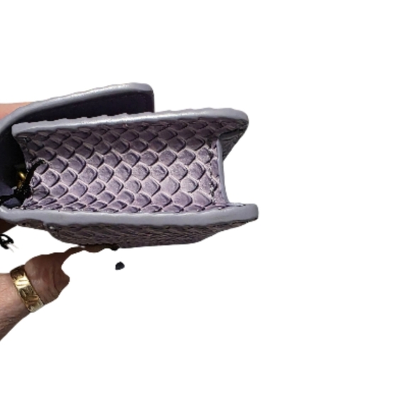 Kurt Geiger Small Shoreditch Crossbody Lilac Snake Emboss Leather Bag NWT - Picture 6 of 10